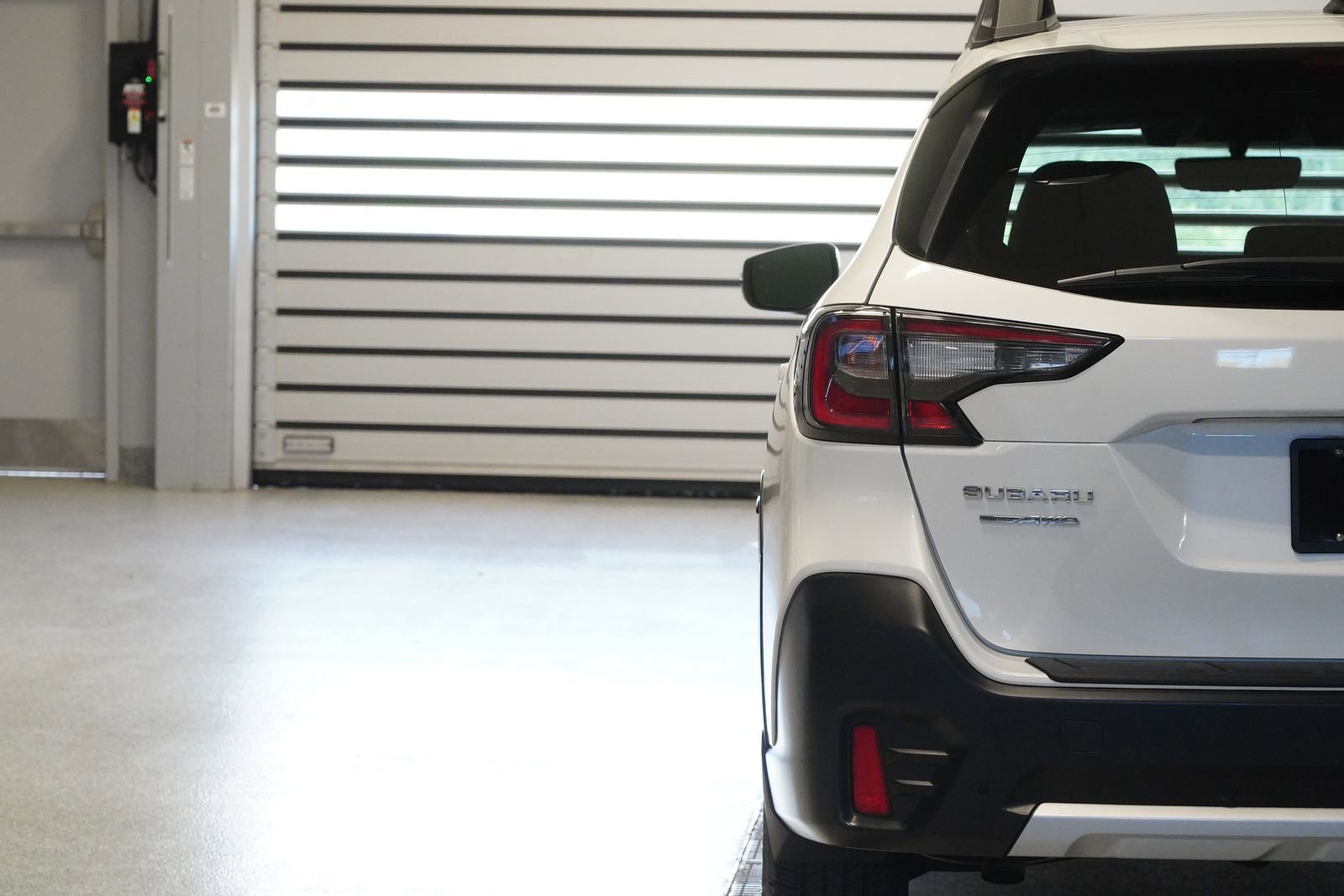 Used 2020 Subaru Outback Limited w/ Popular Package #2 image 9