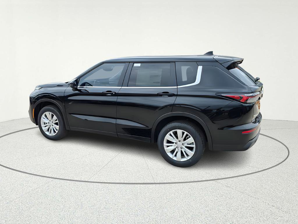 New 2026 Mitsubishi Outlander ES image 4