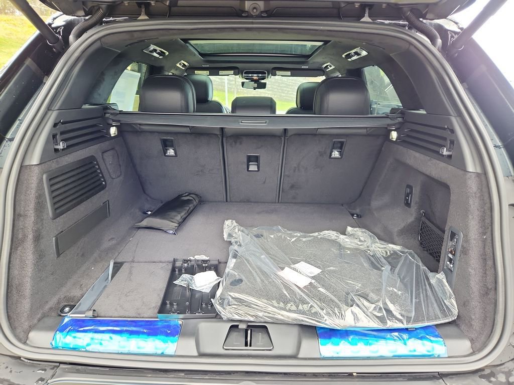 New 2025 Land Rover Range Rover Sport Autobiography image 13