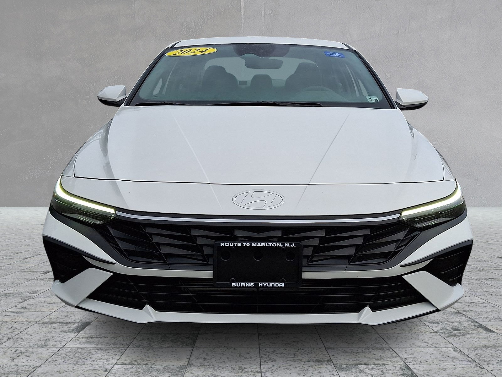 Certified 2024 Hyundai Elantra SEL FWD image 2