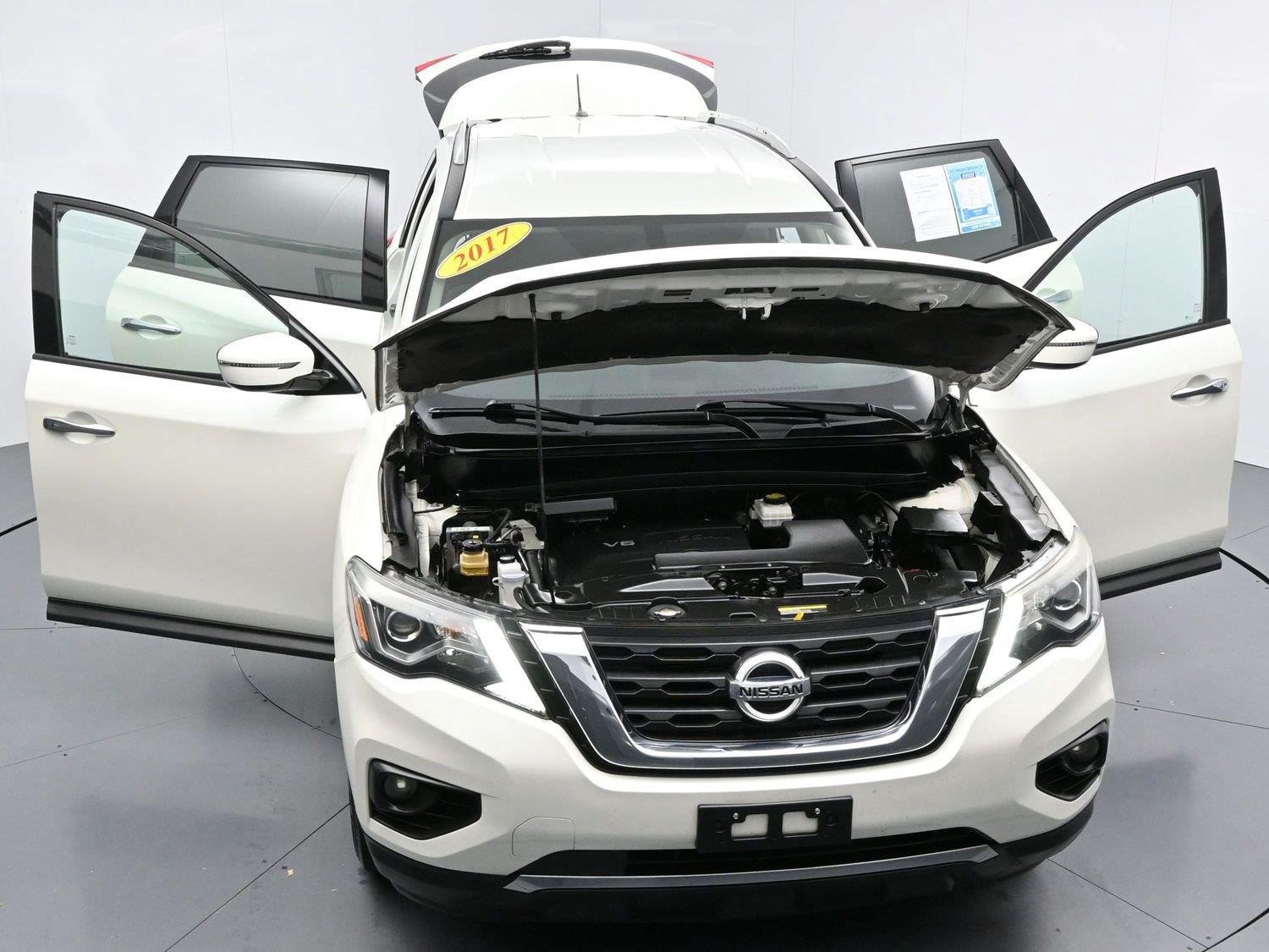 Used 2017 Nissan Pathfinder SV w/ SV Tech Package AWD/4WD image 45