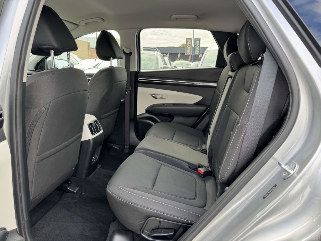 Certified 2023 Hyundai Tucson SEL AWD/4WD image 11
