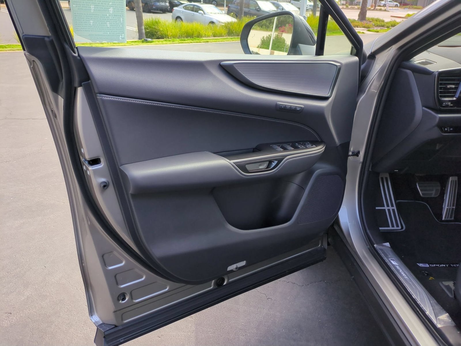 New 2026 Lexus NX 450h+ F Sport AWD/4WD image 13