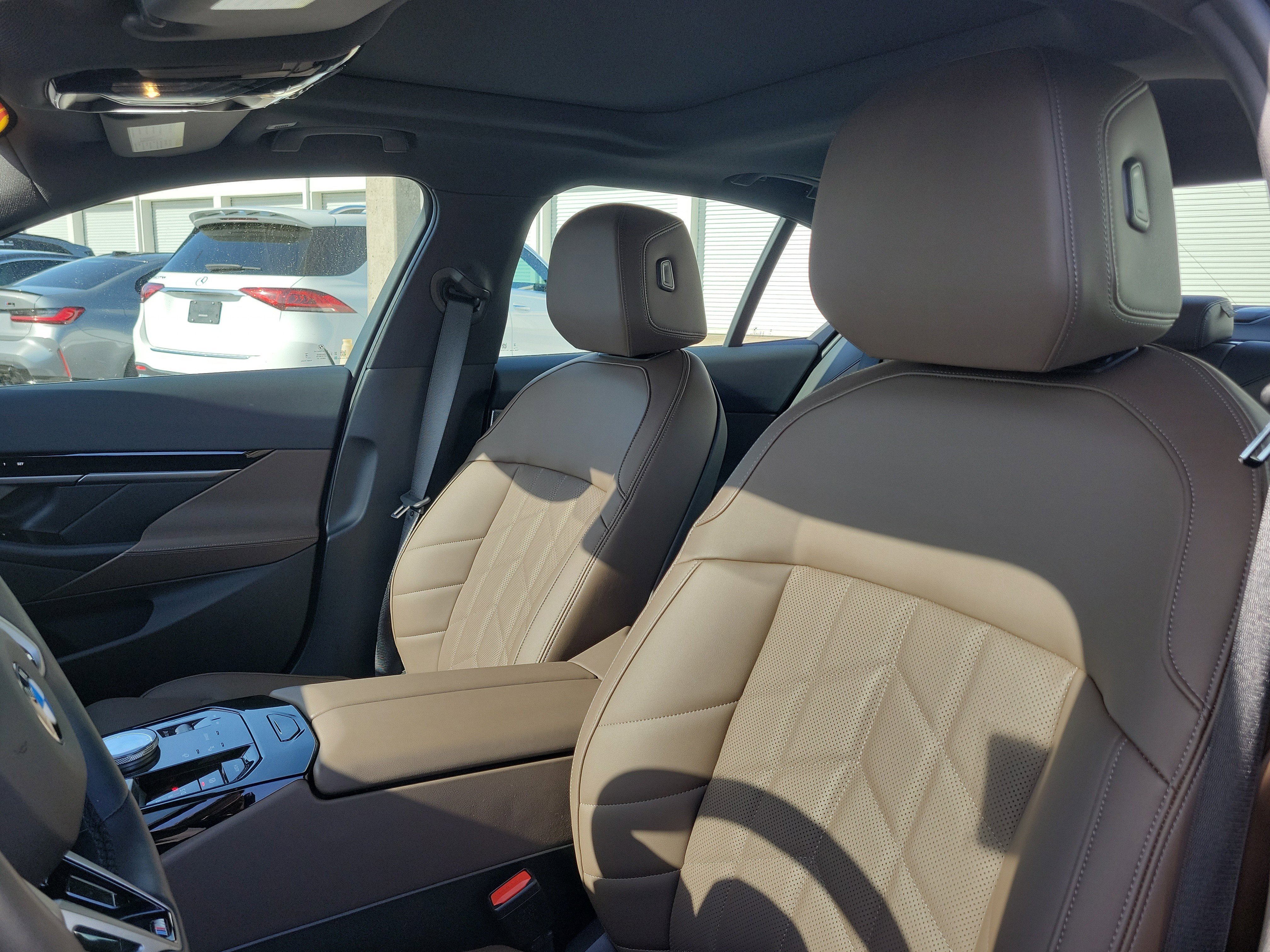 Used 2026 BMW 530i w/ M Sport Package image 21