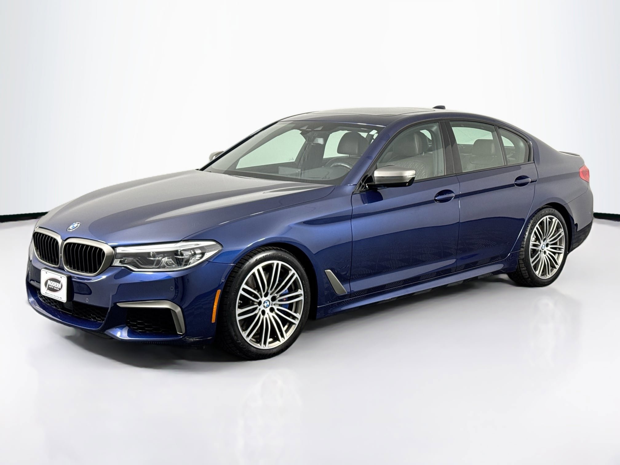 Used 2020 BMW M550i xDrive w/ Executive Package AWD/4WD image 6