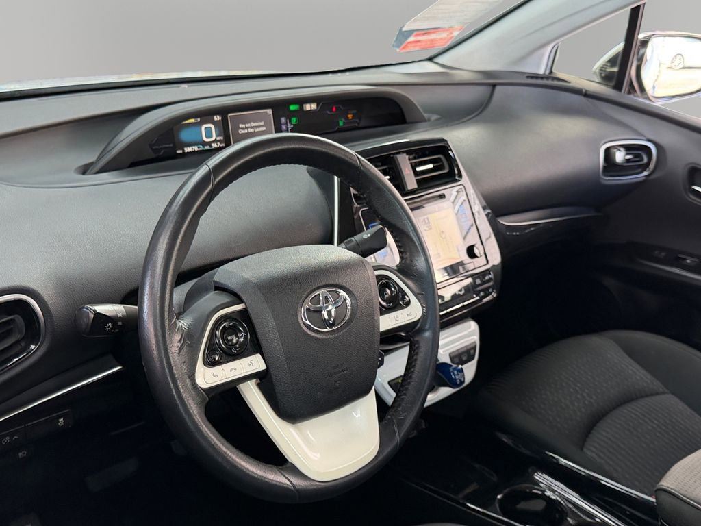 Used 2017 Toyota Prius Prime Plus w/ Carpet Mat Package image 15