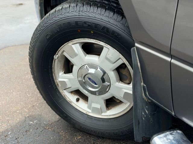 Used 2013 Ford F150 XLT w/ Mid Equipment Group image 23