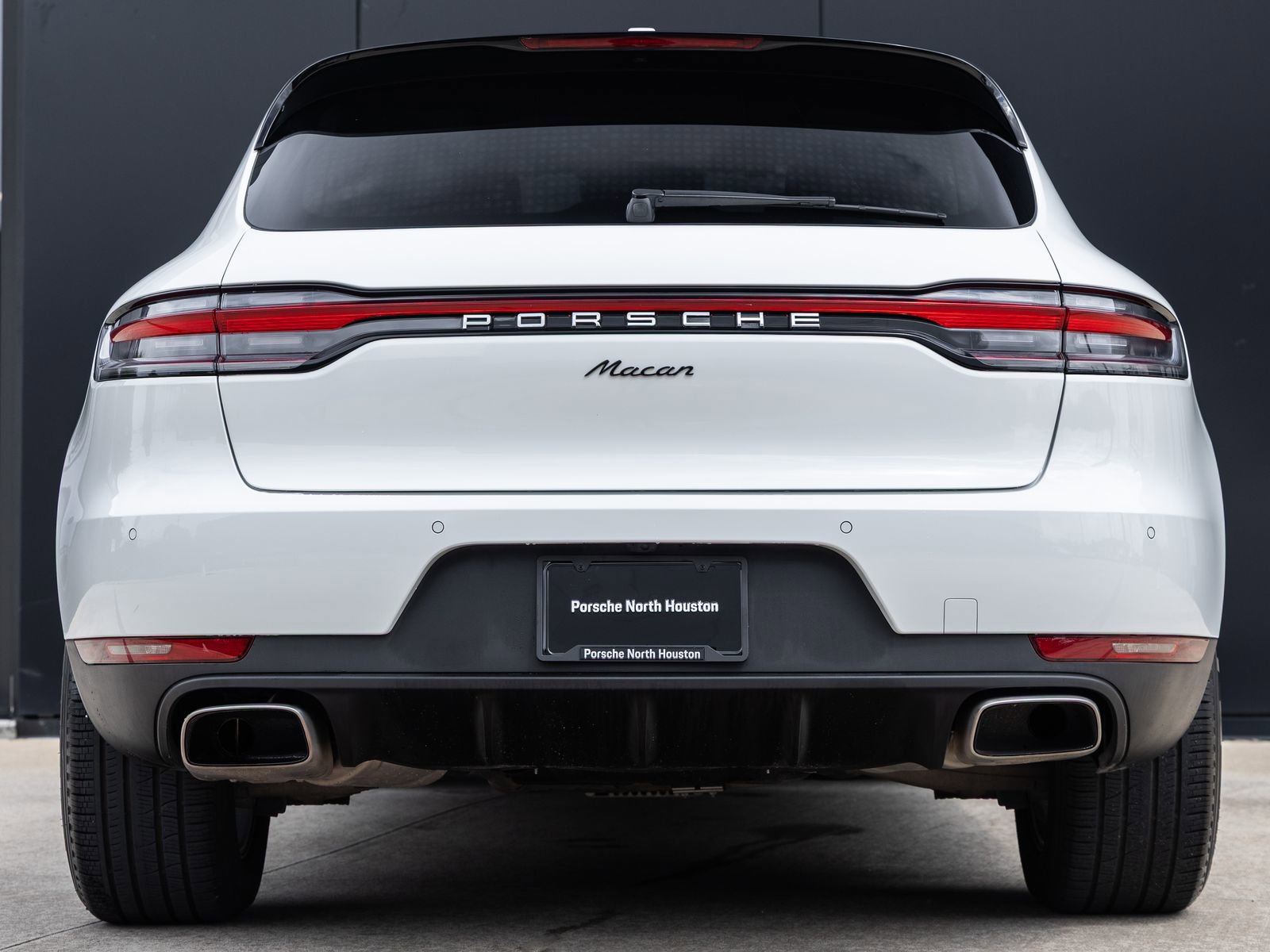 Certified 2021 Porsche Macan AWD/4WD image 10
