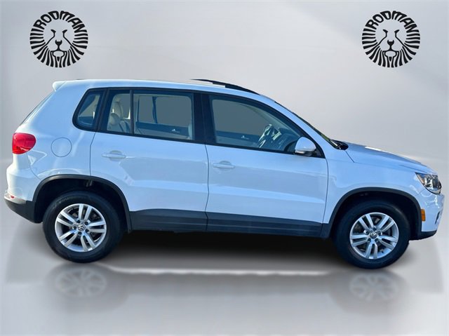 Used 2017 Volkswagen Tiguan S image 4