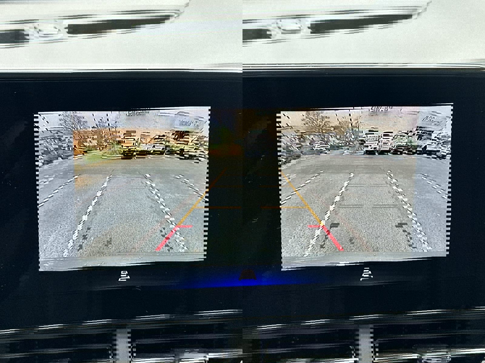 Used 2025 Chevrolet Trax LT w/ LT Convenience Package image 27