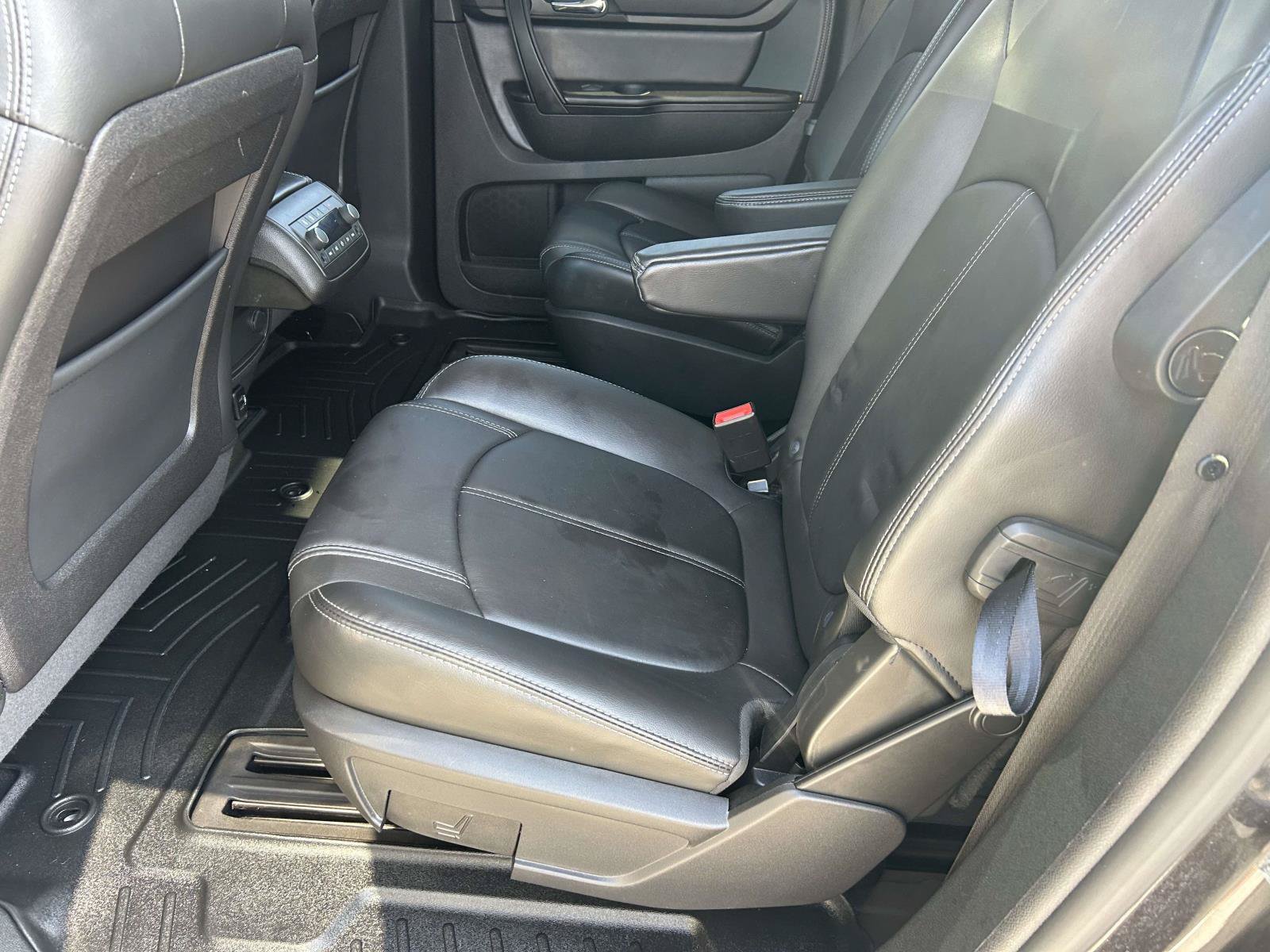 Used 2017 Chevrolet Traverse LT AWD/4WD image 14