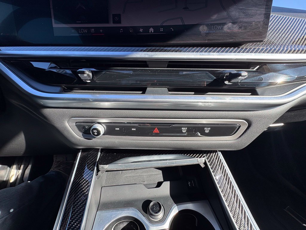 Used 2024 BMW X5 M60i AWD/4WD image 26