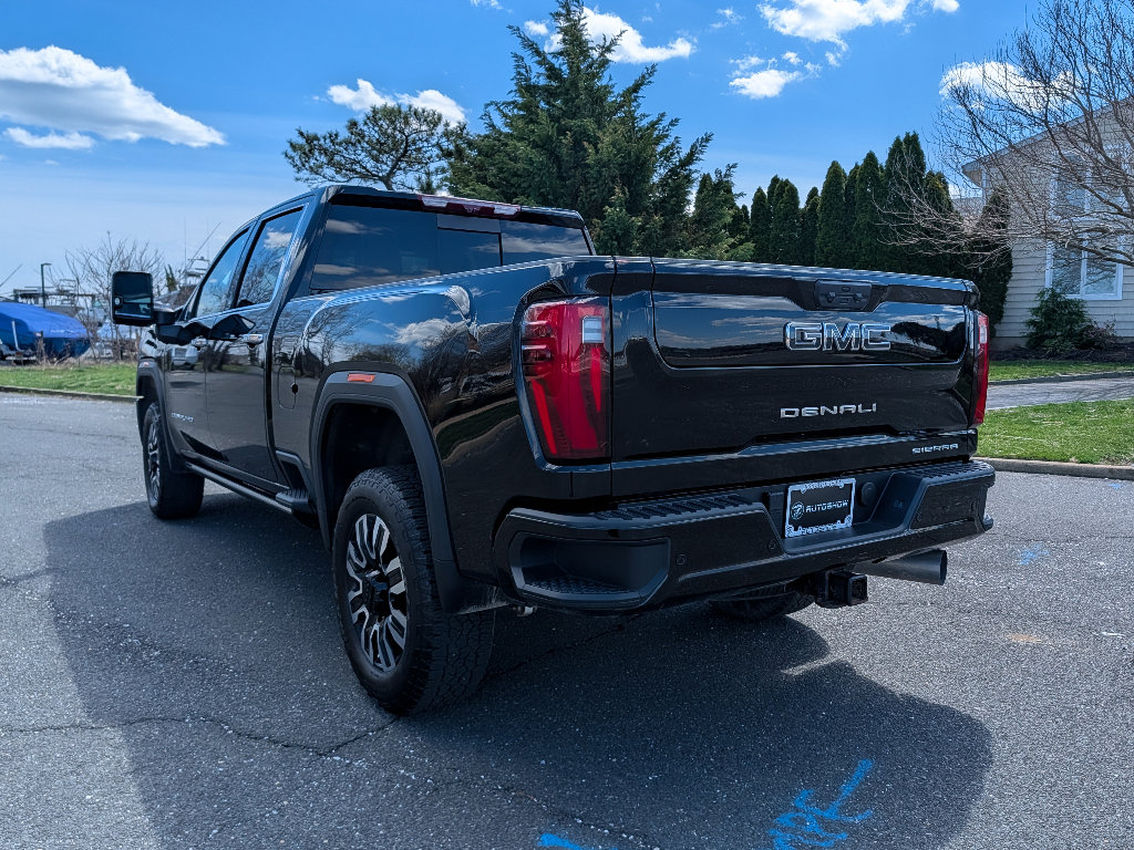 Used 2024 GMC Sierra 2500 Denali Ultimate w/ Max Trailering Package image 8