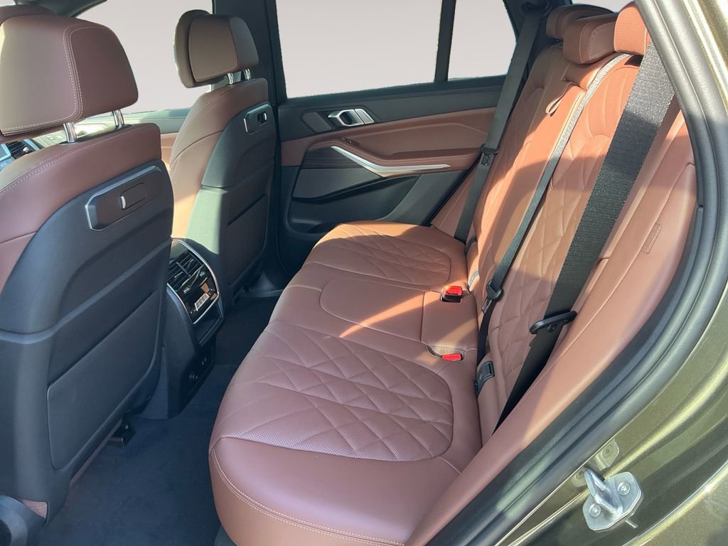 New 2026 BMW X5 xDrive40i w/ Climate Comfort Package image 10