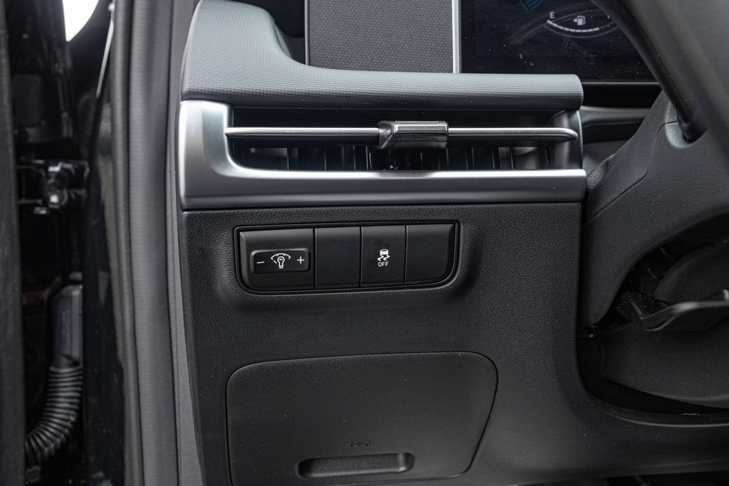 Certified 2026 Hyundai Tucson SE FWD image 26