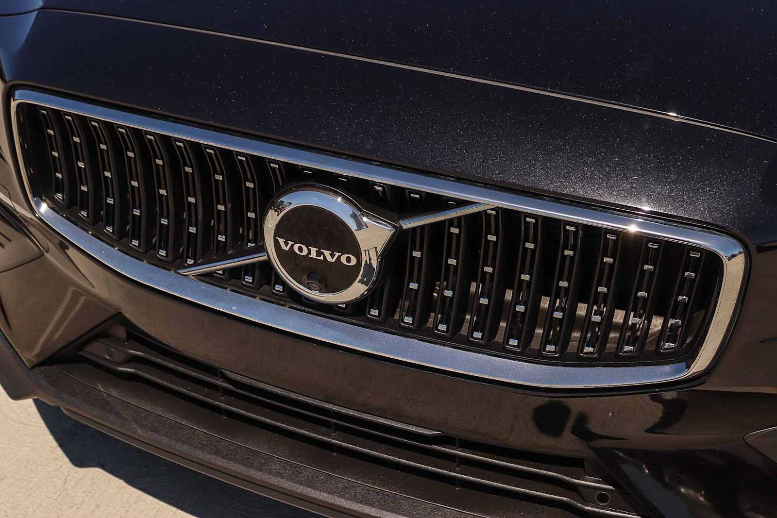 Used 2023 Volvo V60 B5 Cross Country Plus AWD/4WD image 8