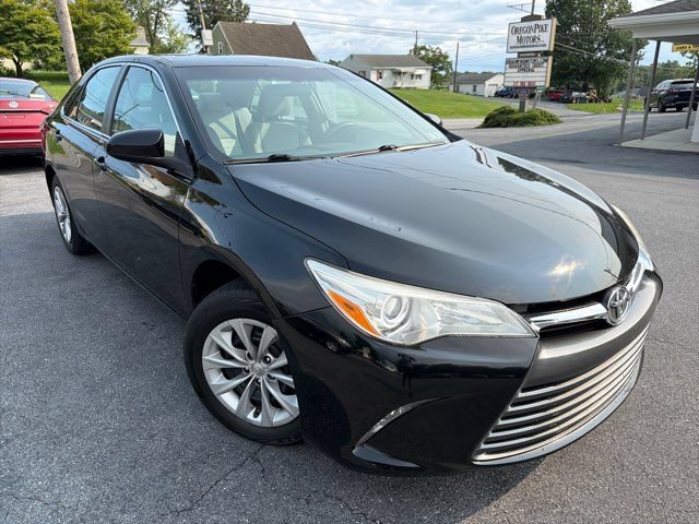 Used 2017 Toyota Camry LE FWD image 6