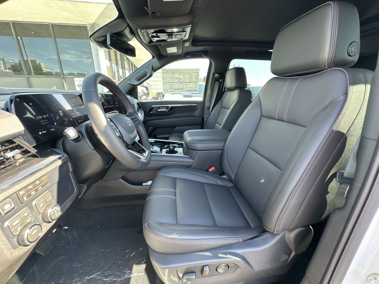 New 2026 Chevrolet Suburban RST w/ Comfort Package AWD/4WD image 13