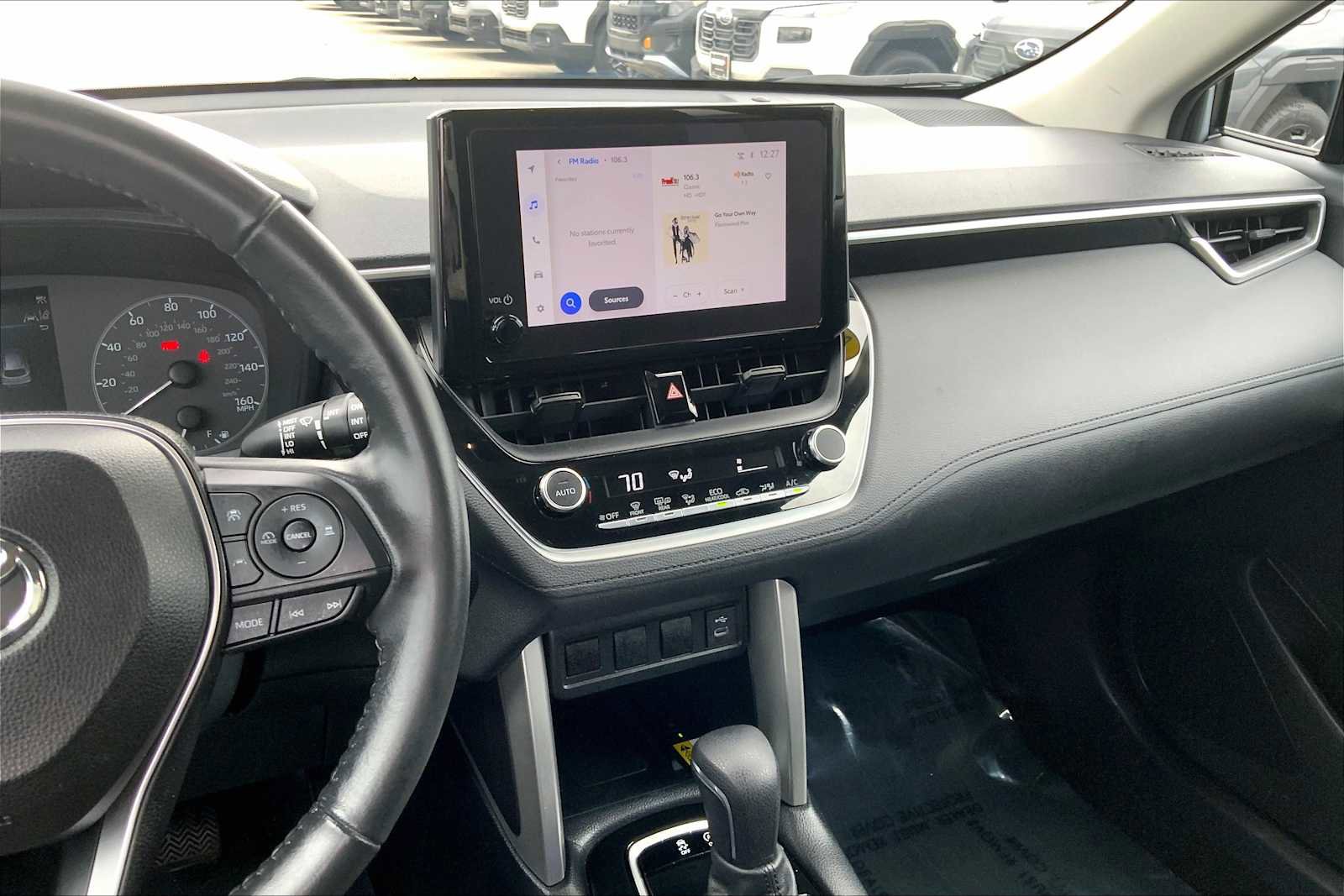 Used 2023 Toyota Corolla Cross LE w/ Moonroof Package AWD/4WD image 6