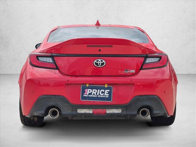 Used 2022 Toyota GR86 Premium RWD image 6