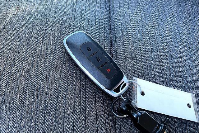 Certified 2023 Nissan Rogue SV image 14