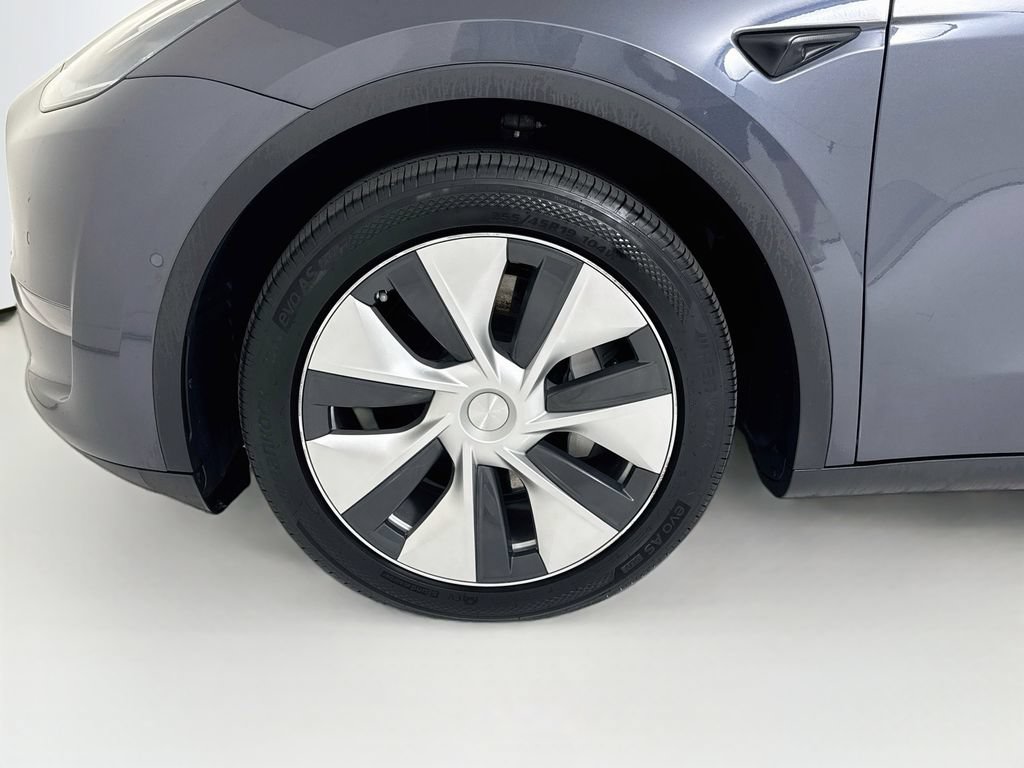 Used 2020 Tesla Model Y Long Range AWD/4WD image 29