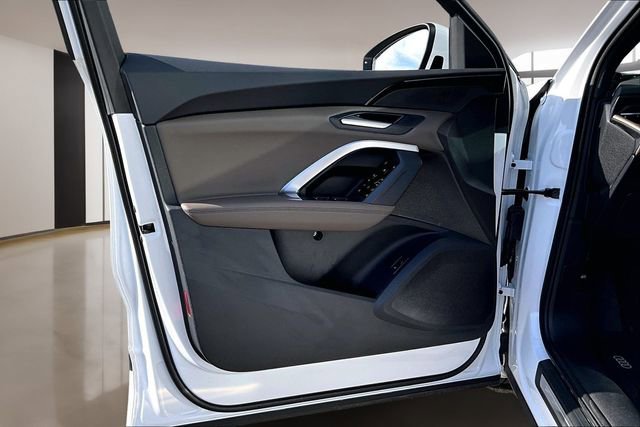 Used 2025 Audi Q5 Premium w/ Convenience Package image 20