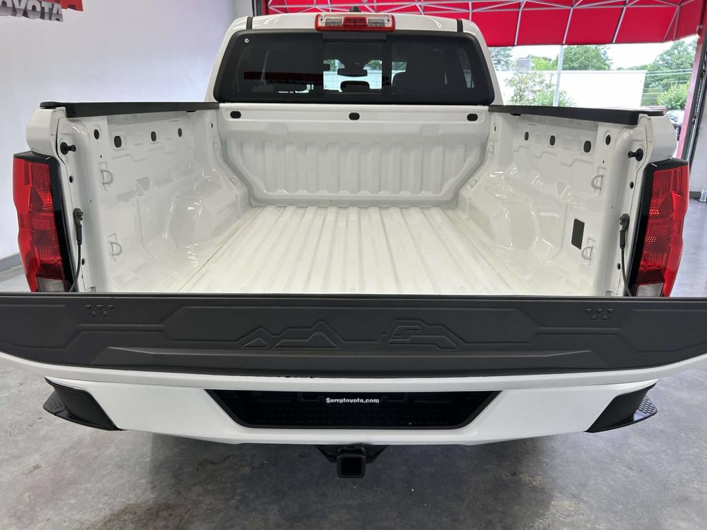Used 2023 Chevrolet Colorado LT w/ LT Convenience Package AWD/4WD image 14