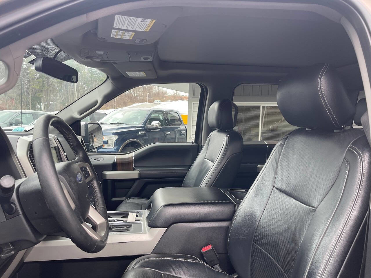 Used 2017 Ford F150 Lariat image 18