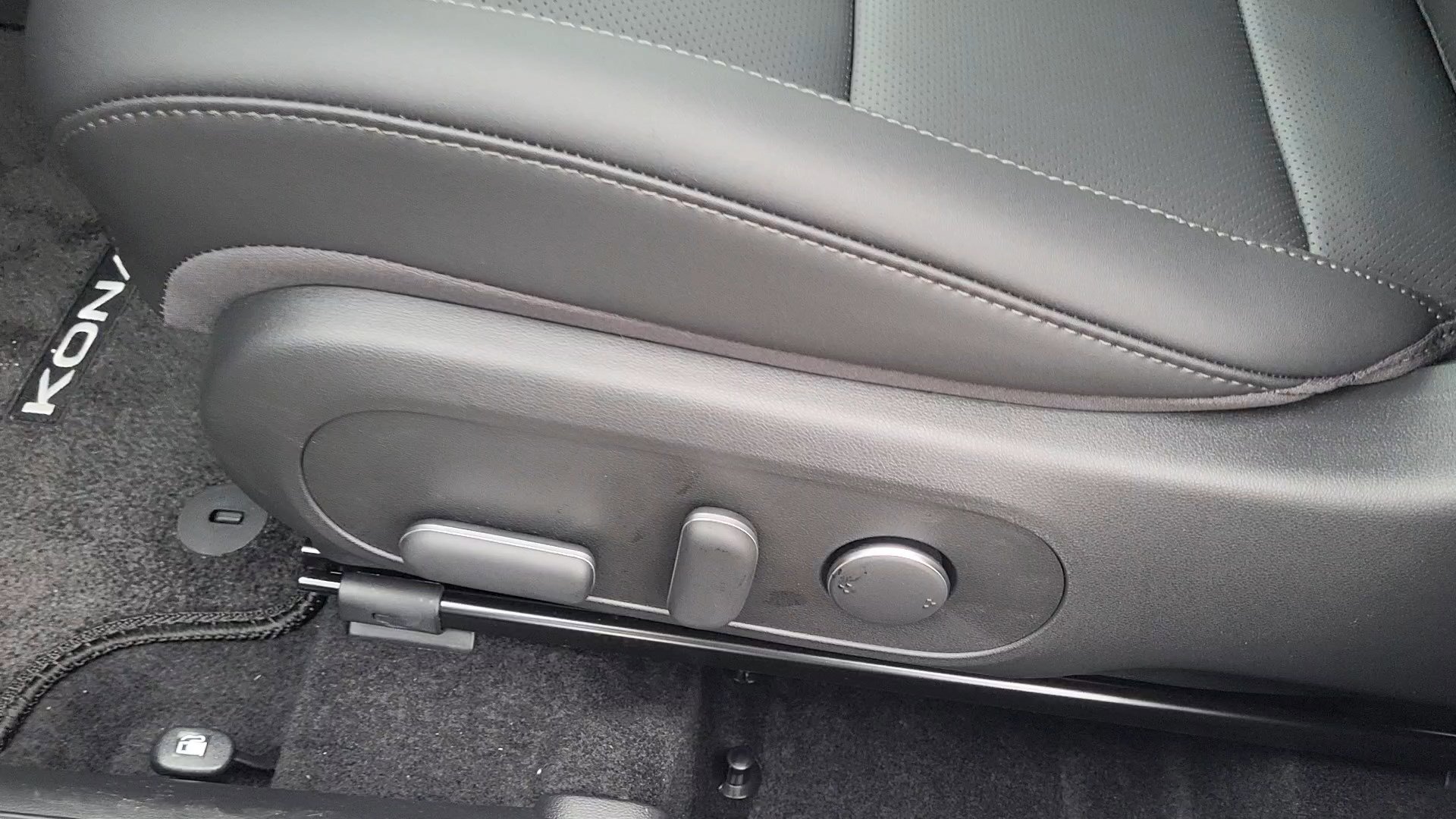 New 2026 Hyundai Kona SEL Premium image 10