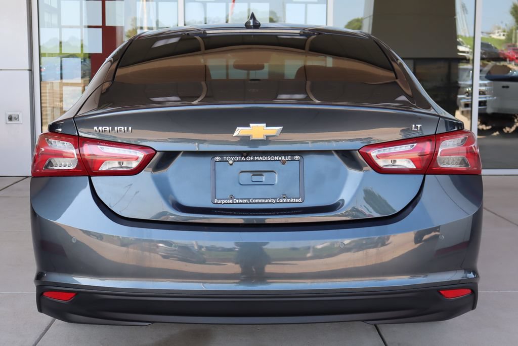 Used 2019 Chevrolet Malibu LT w/ Leather Package FWD image 7