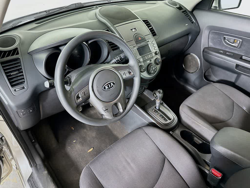 Used 2010 Kia Soul + w/ Audio Pkg FWD image 2