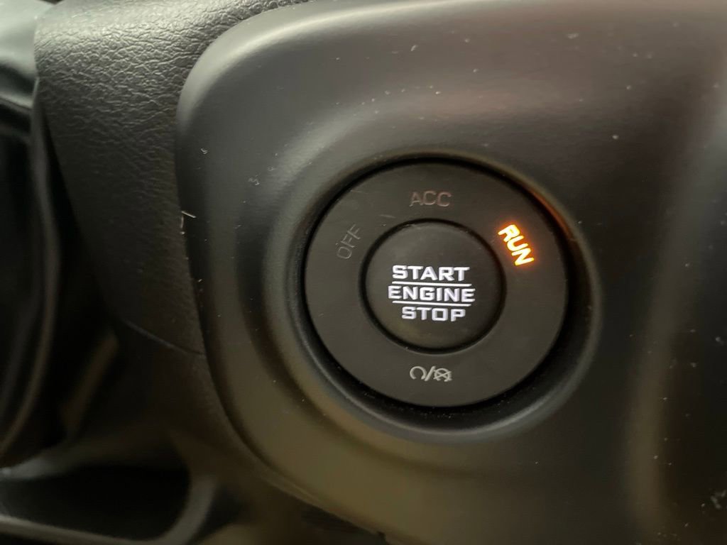 Used 2022 Jeep Wrangler Unlimited Willys image 15