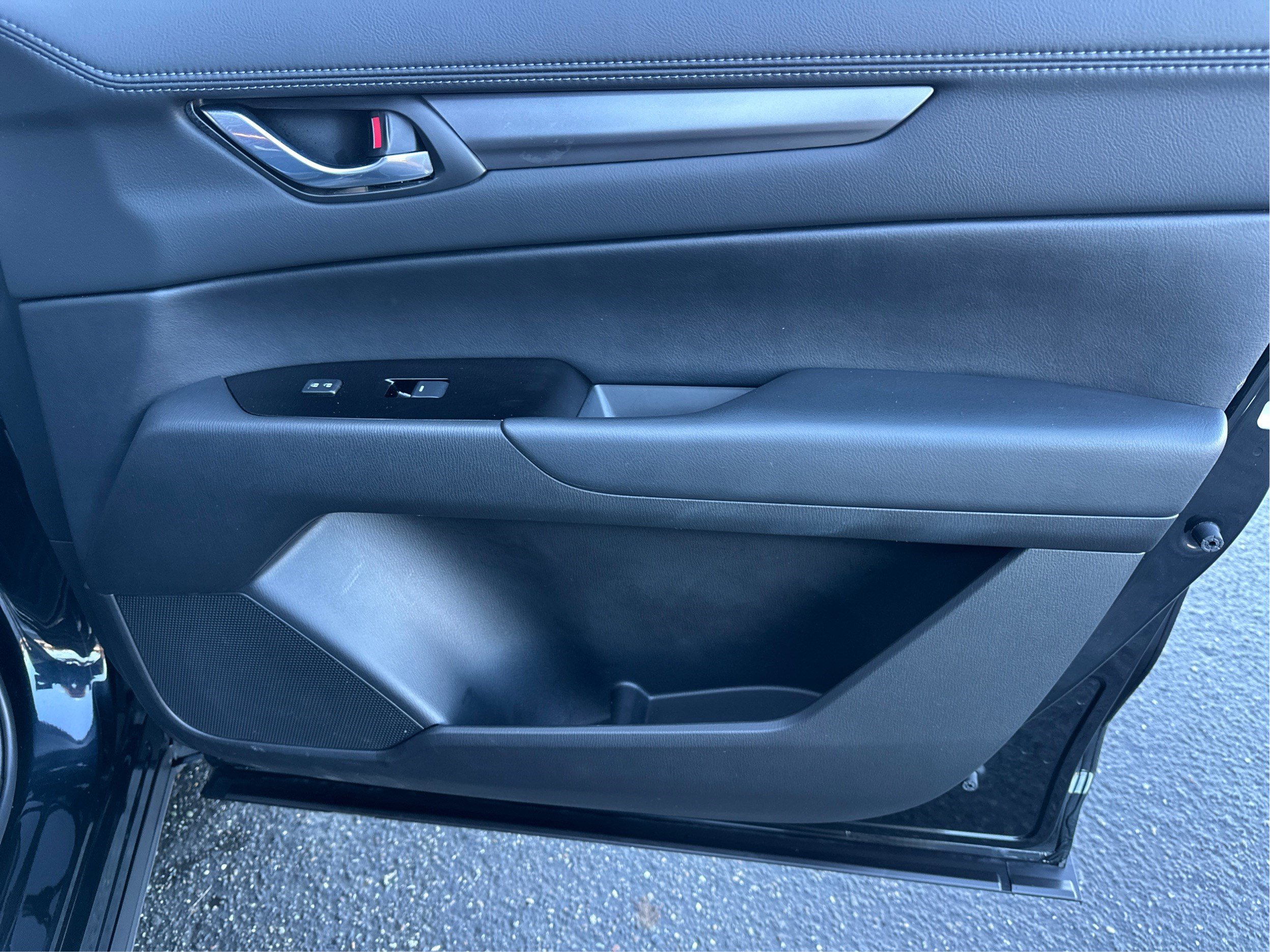 Used 2025 MAZDA CX-5 AWD 2.5 S w/ Preferred Package image 23