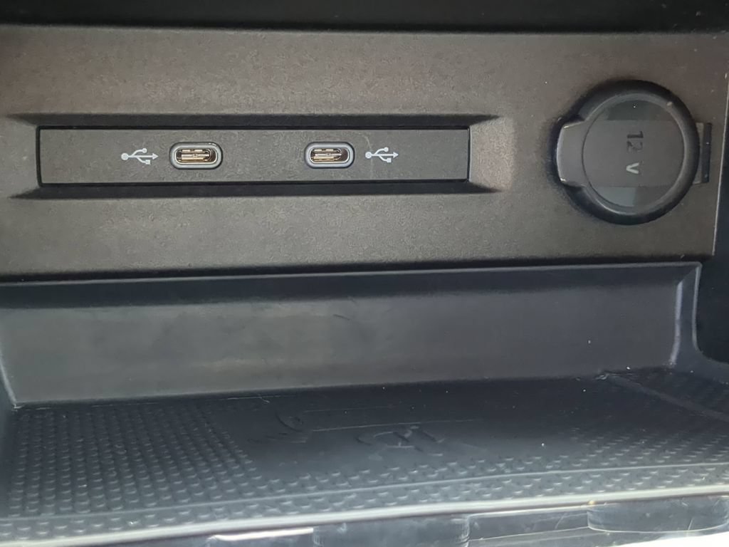 Certified 2023 Volkswagen Taos SEL AWD/4WD image 25