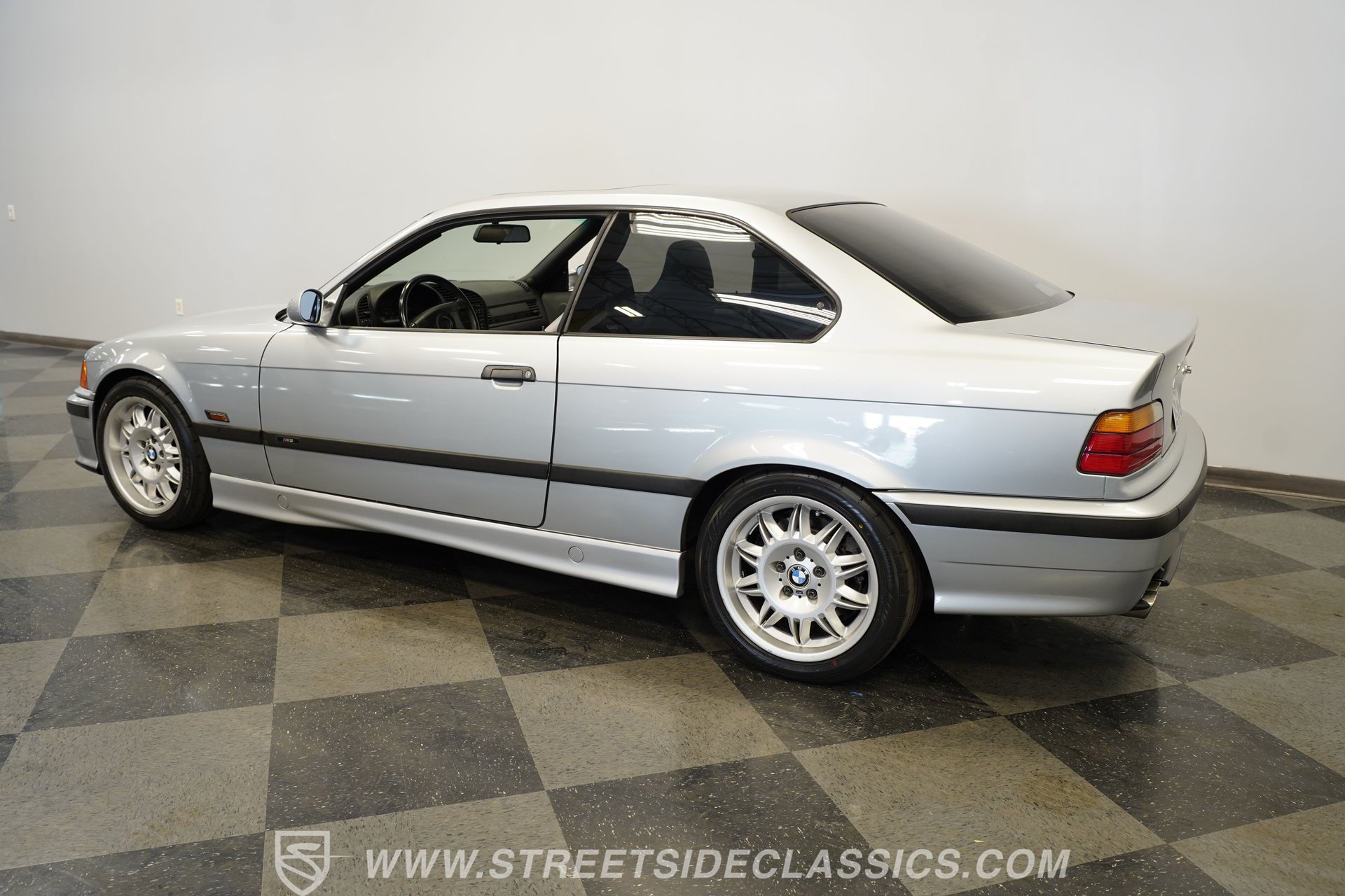 Used 1996 BMW M3 Coupe RWD image 9