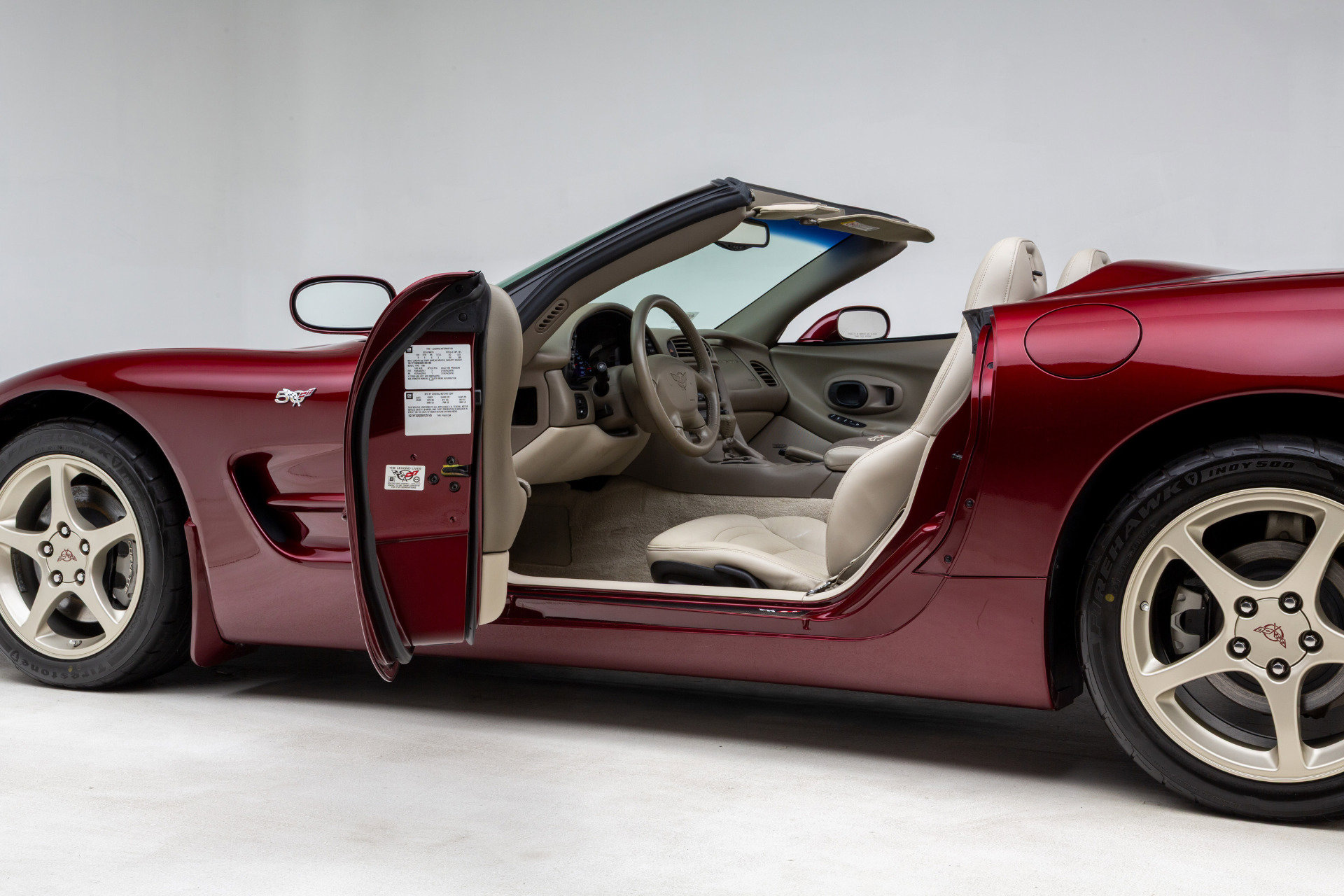 Used 2003 Chevrolet Corvette 50th Anniversary Edition w/ Preferred Equipment Group1 image 23