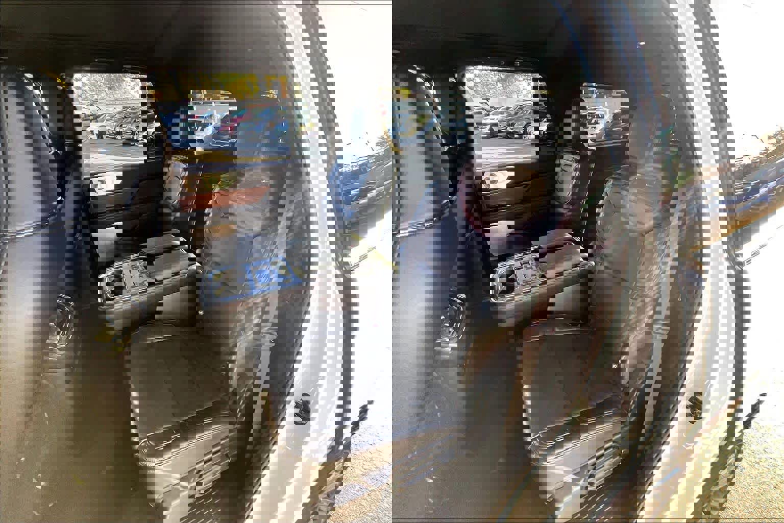 Used 2023 Lincoln Navigator Reserve image 27