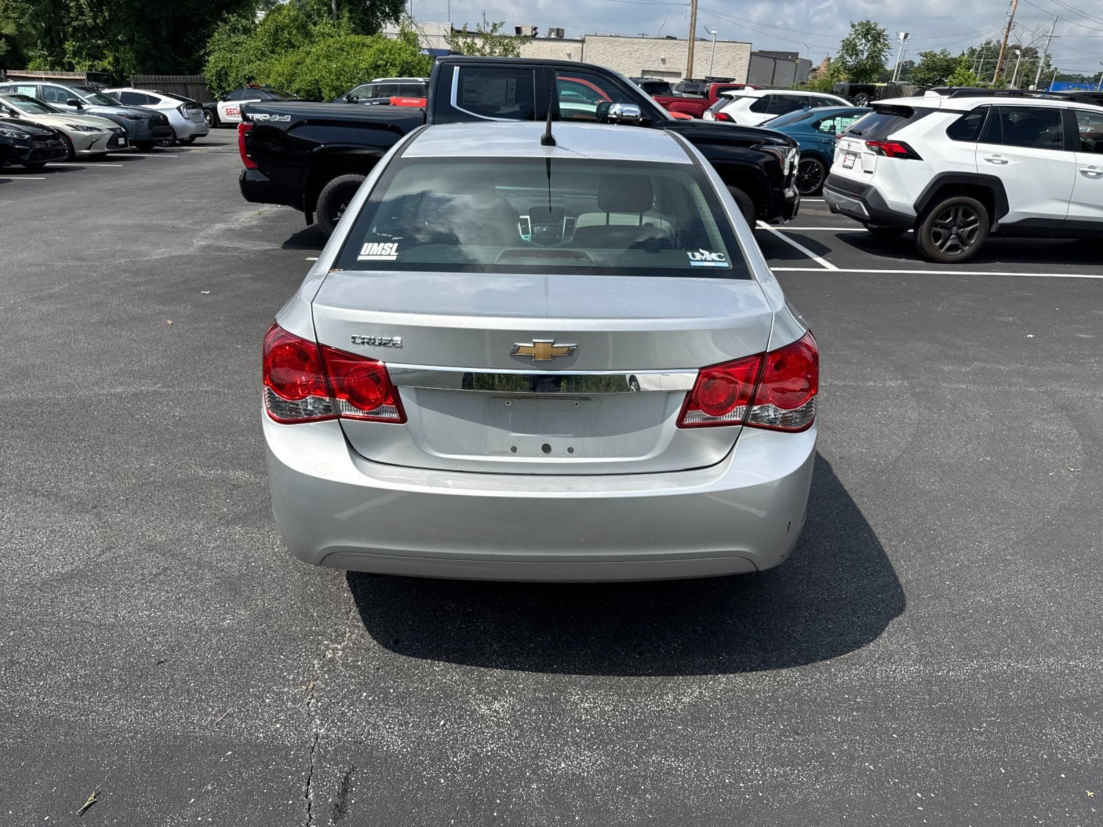 Used 2013 Chevrolet Cruze LS FWD image 2