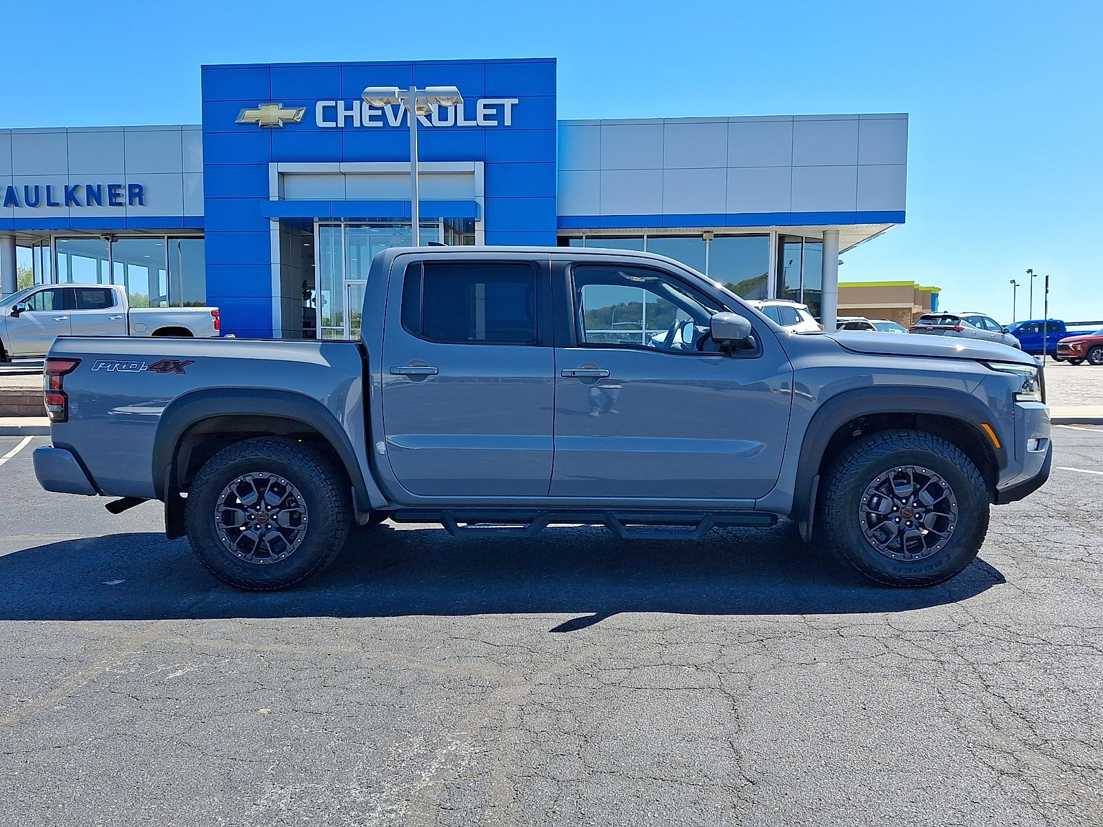 Used 2023 Nissan Frontier PRO-4X w/ Pro-4X Premium Package AWD/4WD image 7