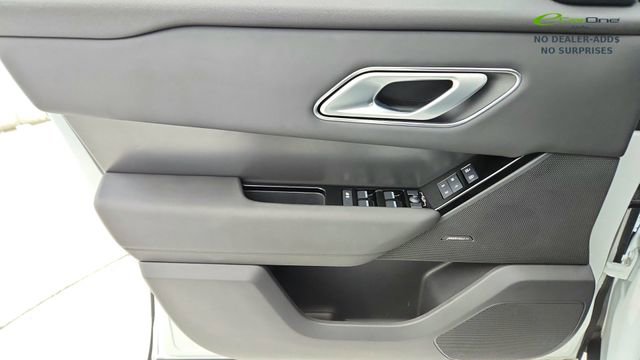 Used 2026 Land Rover Range Rover Velar S AWD/4WD image 34
