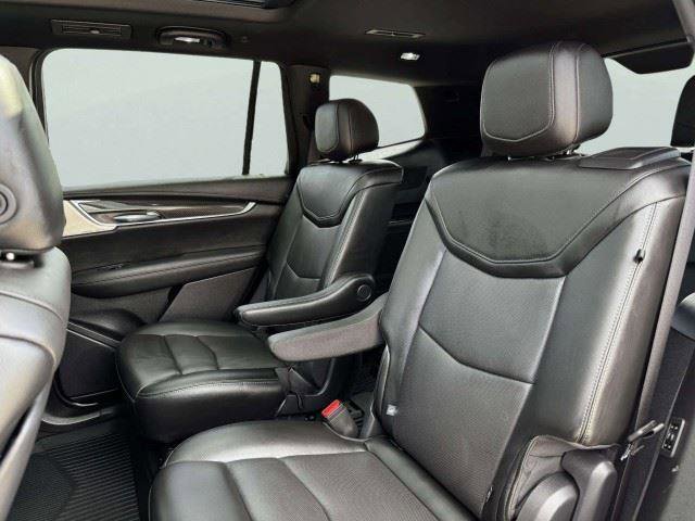 Used 2024 Cadillac XT6 Sport w/ Technology Package AWD/4WD image 37