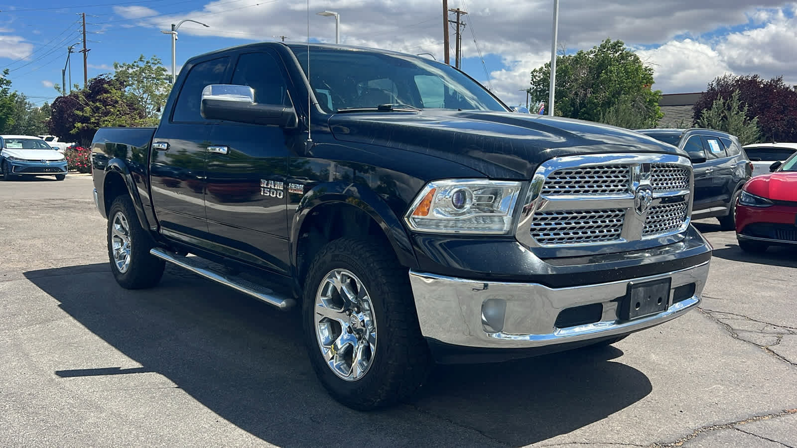 Used 2014 RAM 1500 Laramie w/ Convenience Group AWD/4WD image 3
