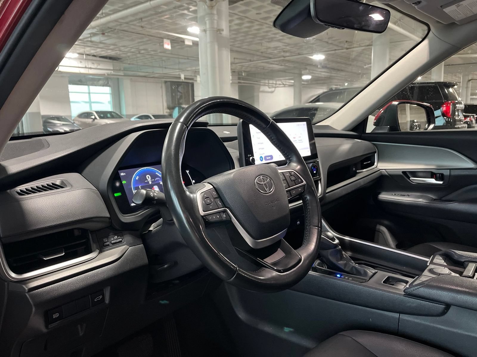 Used 2024 Toyota Grand Highlander AWD Hybrid image 16