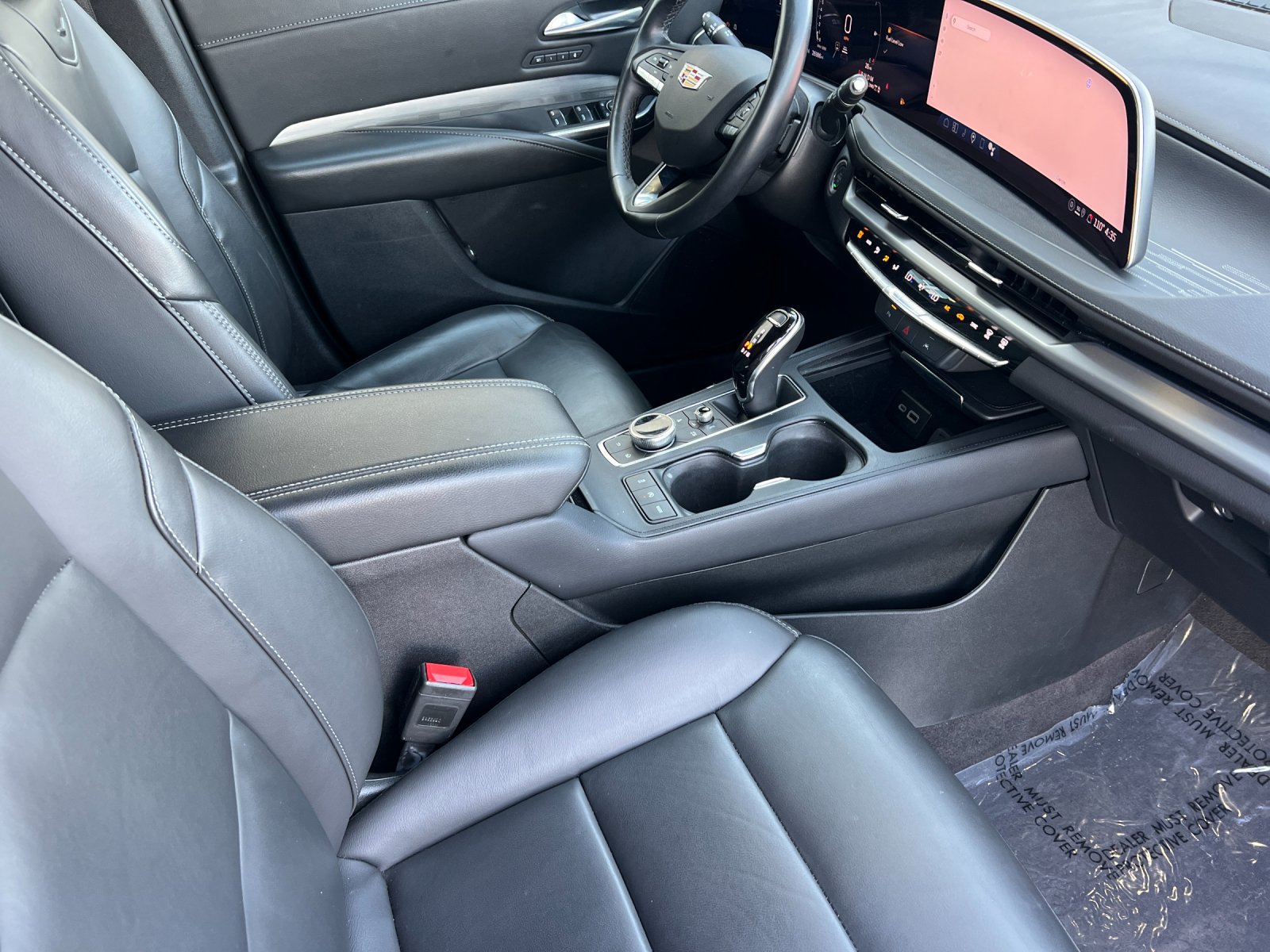 Certified 2025 Cadillac XT4 Premium Luxury AWD/4WD image 16