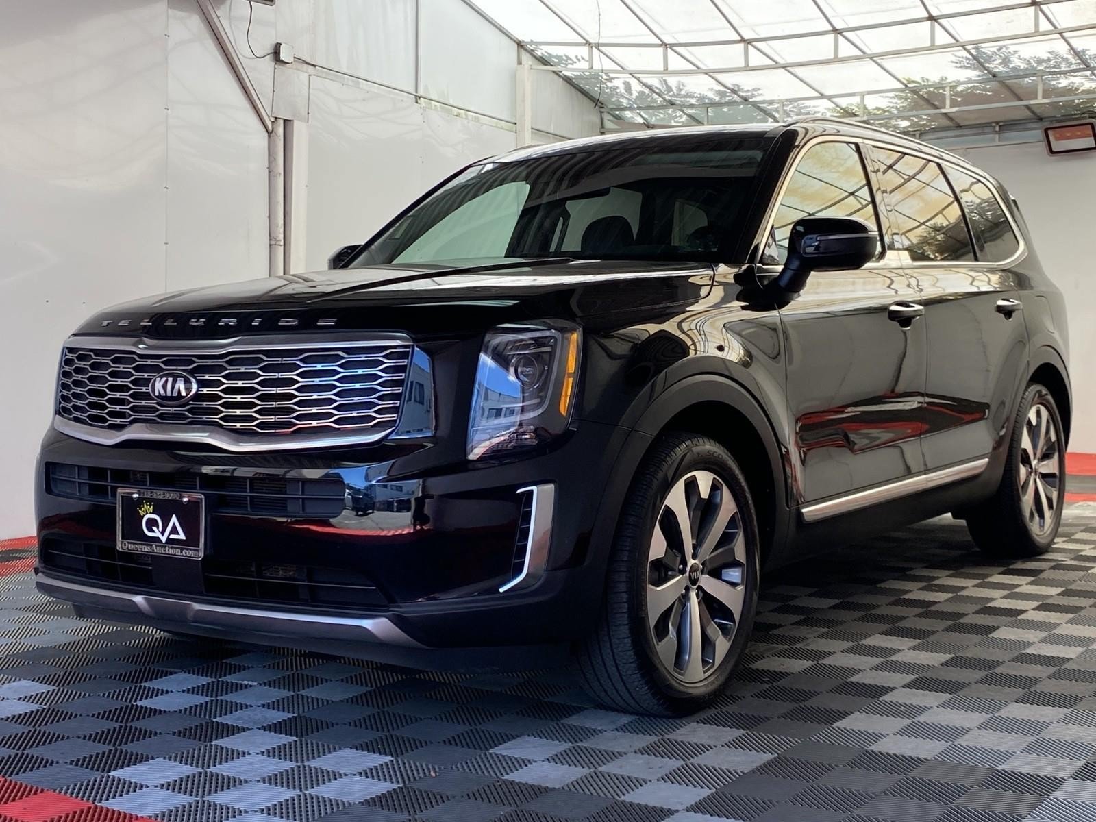 Used 2020 Kia Telluride S w/ S 8 Passenger Seating Package FWD image 3