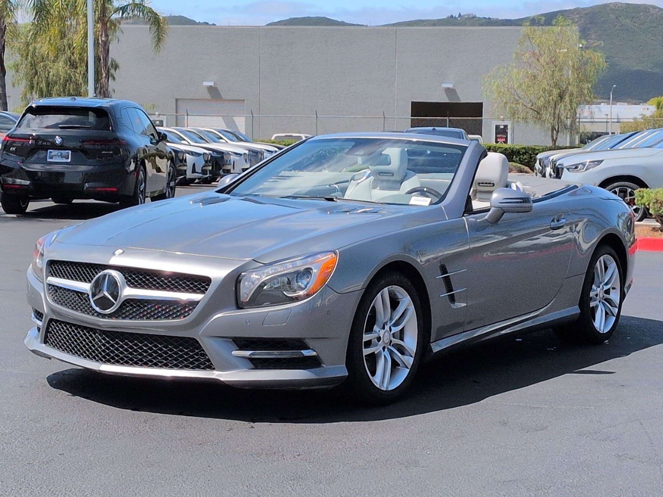 Used 2015 Mercedes-Benz SL 400 image 5