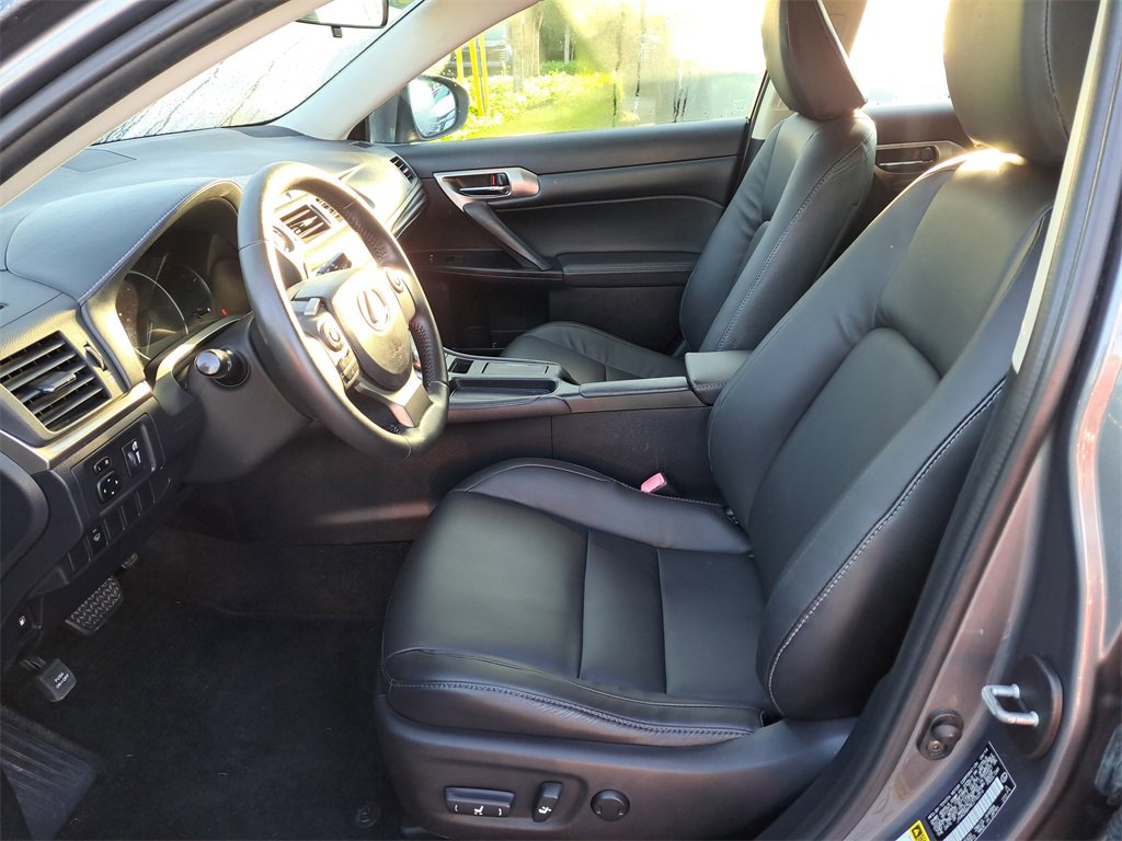 Used 2014 Lexus CT 200h image 13