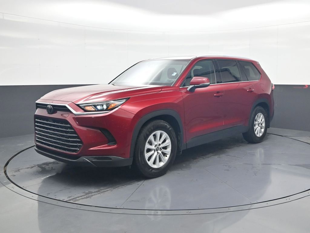 Used 2024 Toyota Grand Highlander XLE image 2