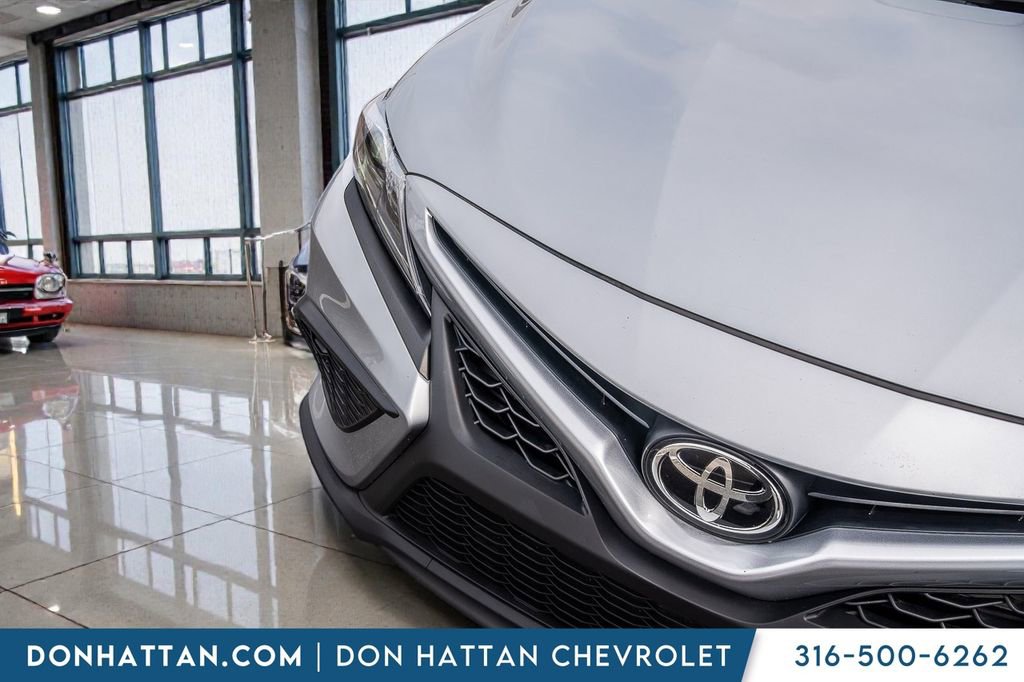 Used 2023 Toyota Camry SE image 33